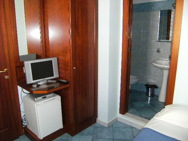 Blu Mare Otel Ponza Oda fotoğraf